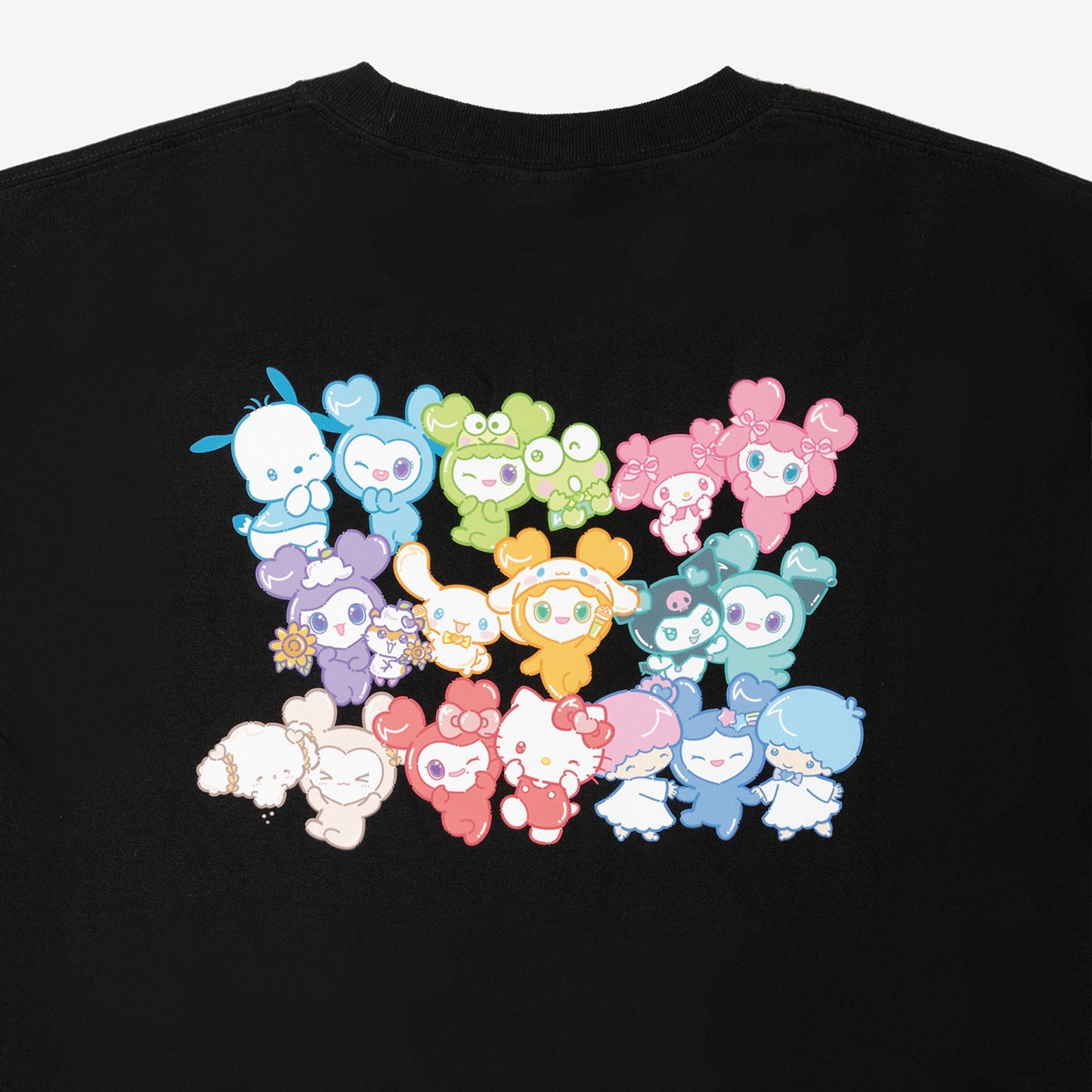 T-SHIRT【L】/ TWICE LOVELYS×SANRIO CHARACTERS