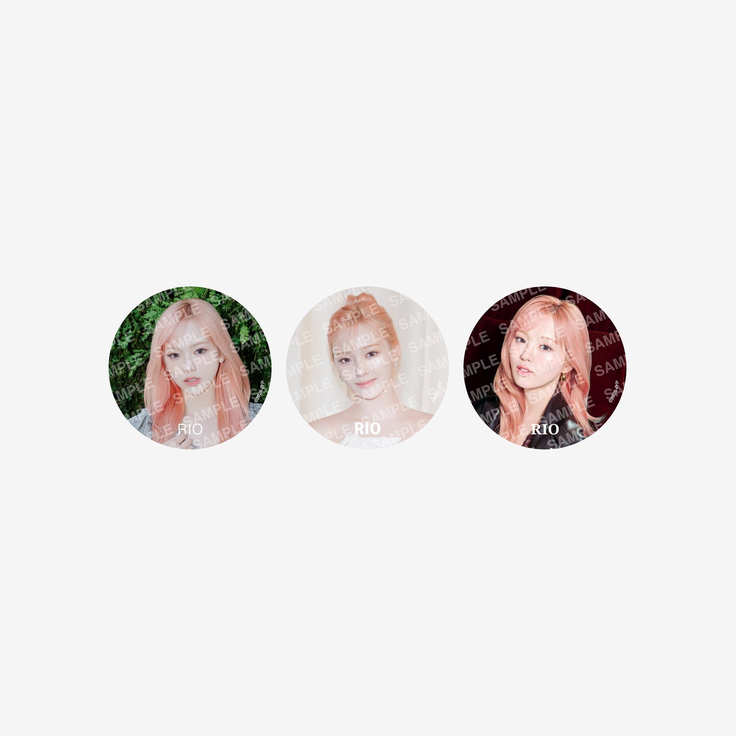 BADGE SET(3PIECES)- RIO / NiziU『Live with U 2026 “NiziU : THE CINEMA” 』