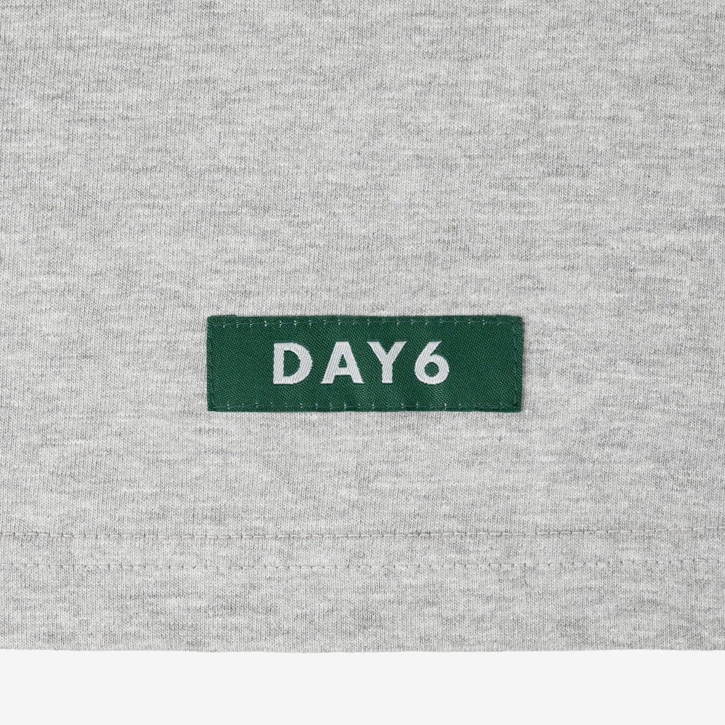 T-SHIRT【XL】 / DAY6『3RD WORLD TOUR <FOREVER YOUNG>』