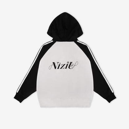 HOODIE【M】/『NiziU Live with U 2024-2025 “AWAKE” OFFICIAL GOODS』