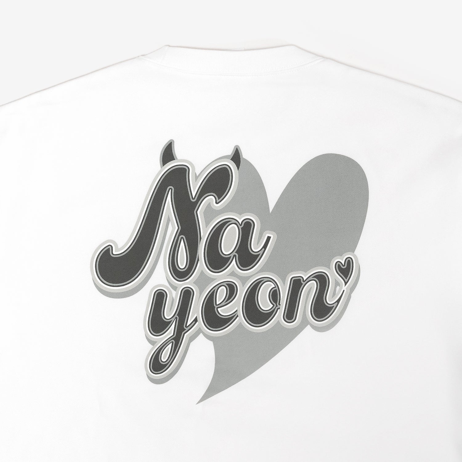 SWEATSHIRT【L】/ NAYEON『BEAT AX VOL.5』