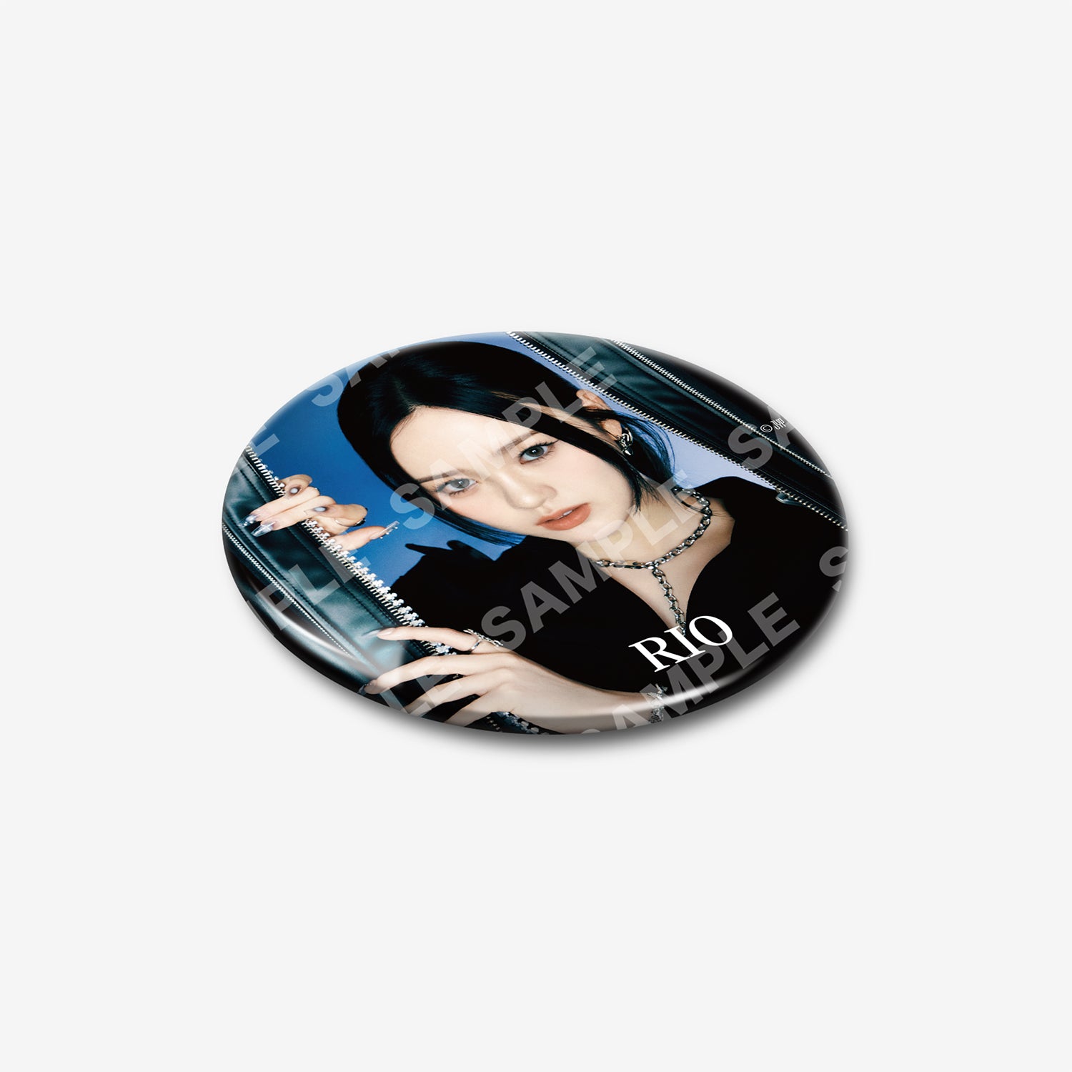 PHOTO BADGE / 75mm - RIO / NiziU『RISE UP』