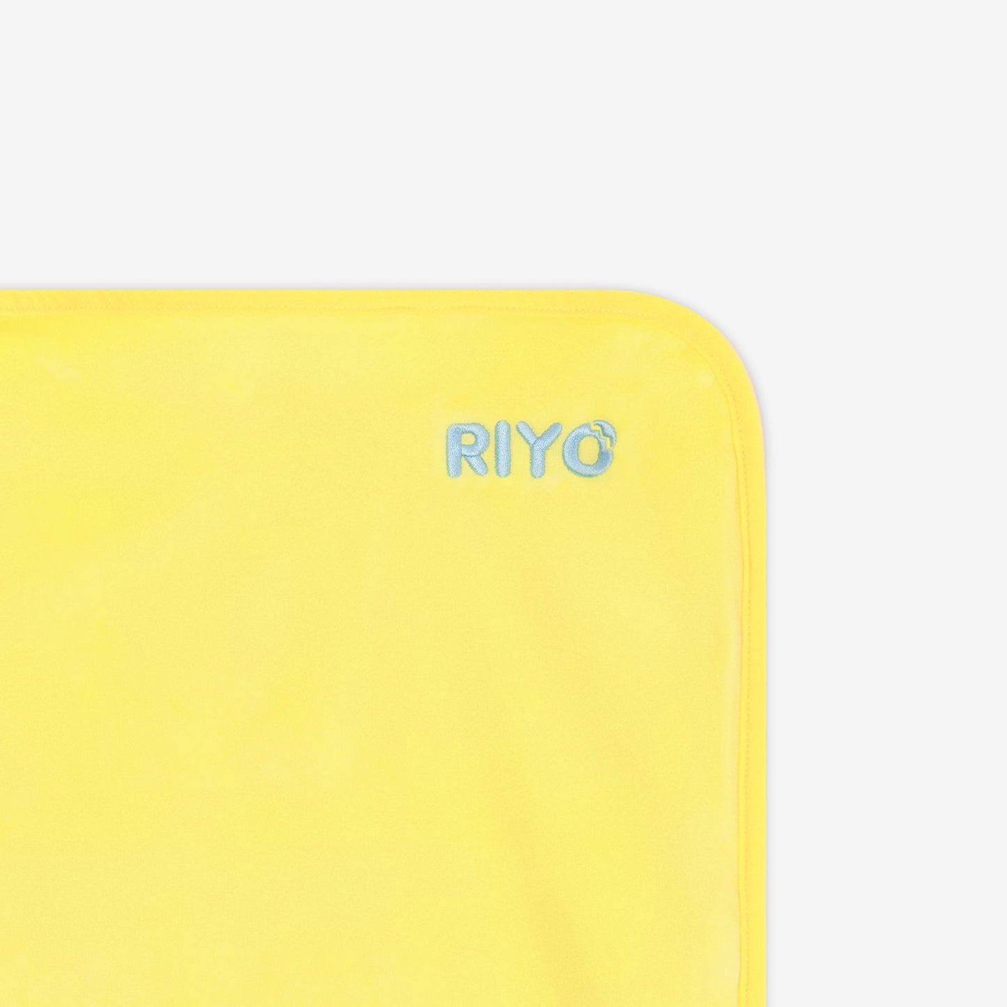 NIZOO BLANKET - RIYO /『NiziU Live with U 2024-2025 “AWAKE” OFFICIAL GOODS』
