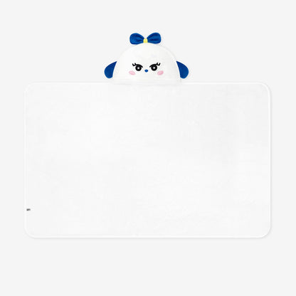 NIZOO BLANKET - KINA /『NiziU Live with U 2024-2025 “AWAKE” OFFICIAL GOODS』