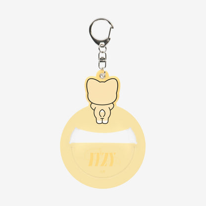 TWINZY PHOTO BADGE HOLDER - RyeoWoo / ITZY『JYP JAPAN POPUP STORE 2025』