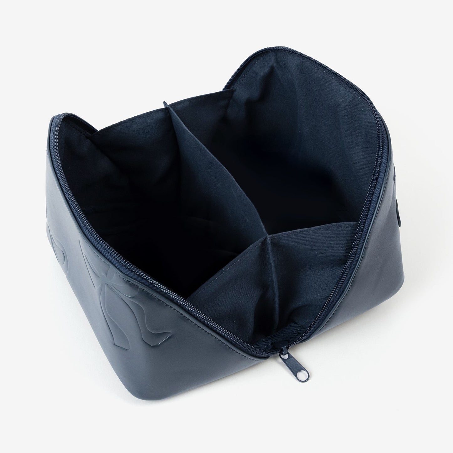 POUCH / NiziU『Live with U 2025 “NEW EMOTION : Face To Face”』