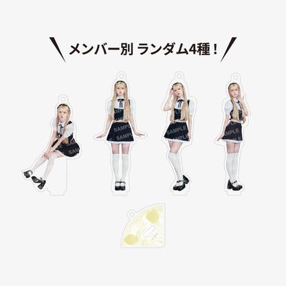 RANDOM MINI ACRYLIC STAND CHARM - RIKU / NiziU『Live with U 2026 “NiziU : THE CINEMA” 』