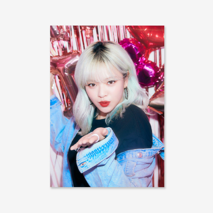 GLITTER FILE & POSTER SET - JEONGYEON