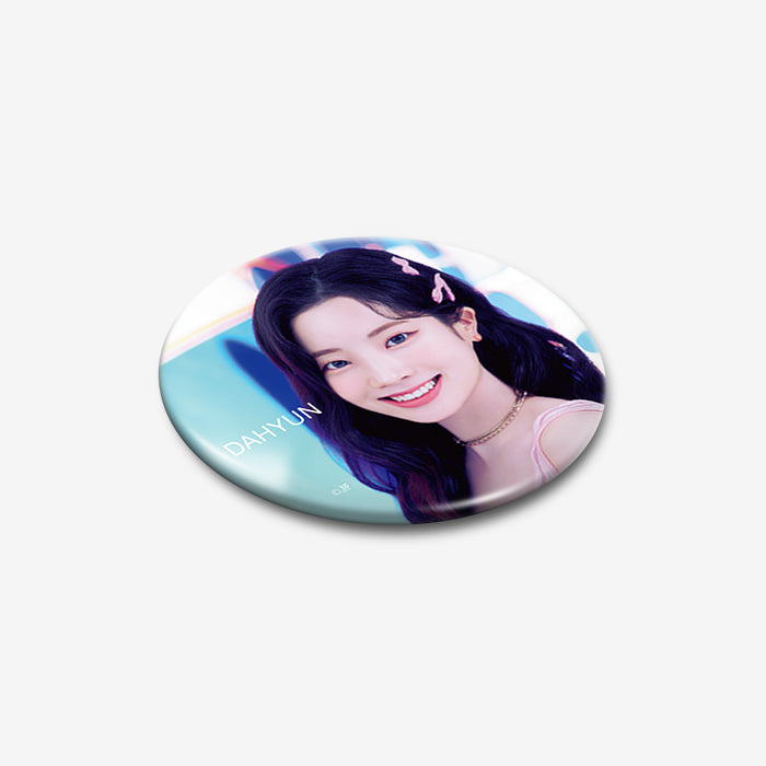 PHOTO BADGE - DAHYUN『Celebrate』【Shipped after late Aug.】