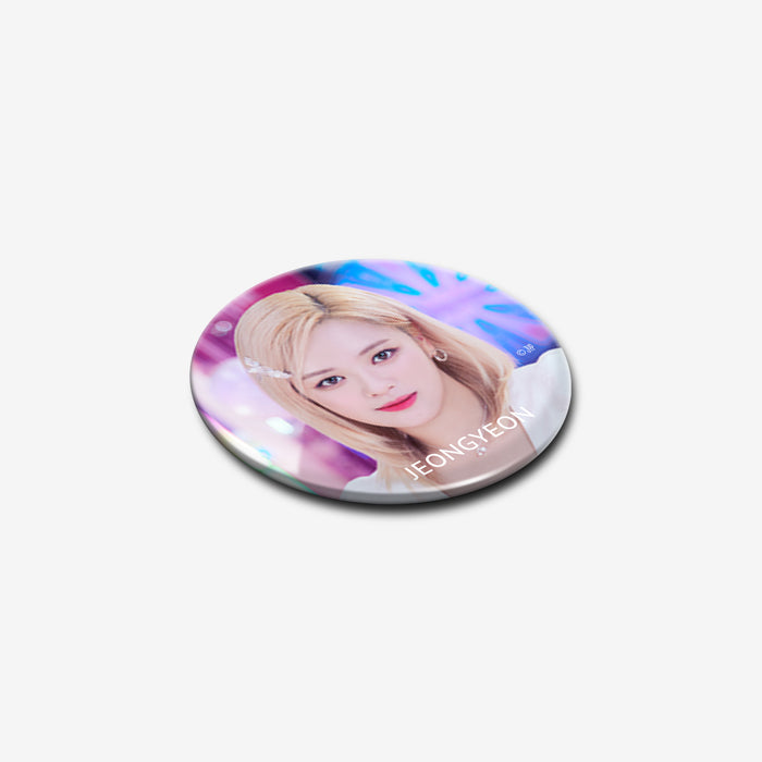 PHOTO BADGE / DAY - JEONGYEON『TWICE JAPAN FAN MEETING 2022 "ONCE DAY"』